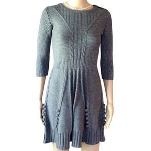 Mak Sweater Women's Size Small Long Gray Embroidered Knit Half Sleeve Dress